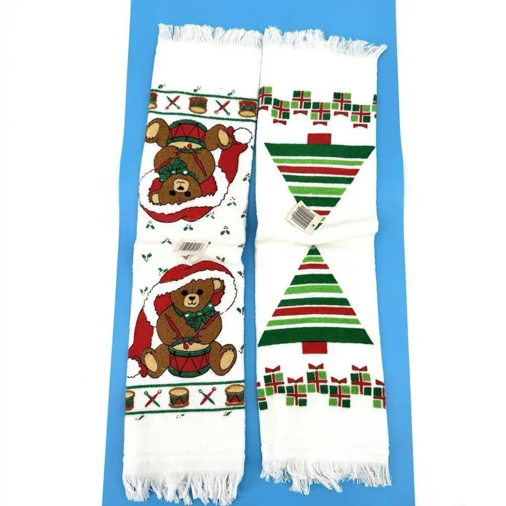 Set of 2 Vintage Hand Towels by Cannon Christmas Time 100% cotton made In USA
